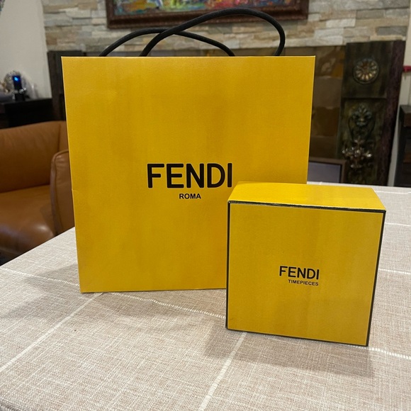 Brand new Fendi box and bag from a watch that was purchased. - Picture 4 of 7
